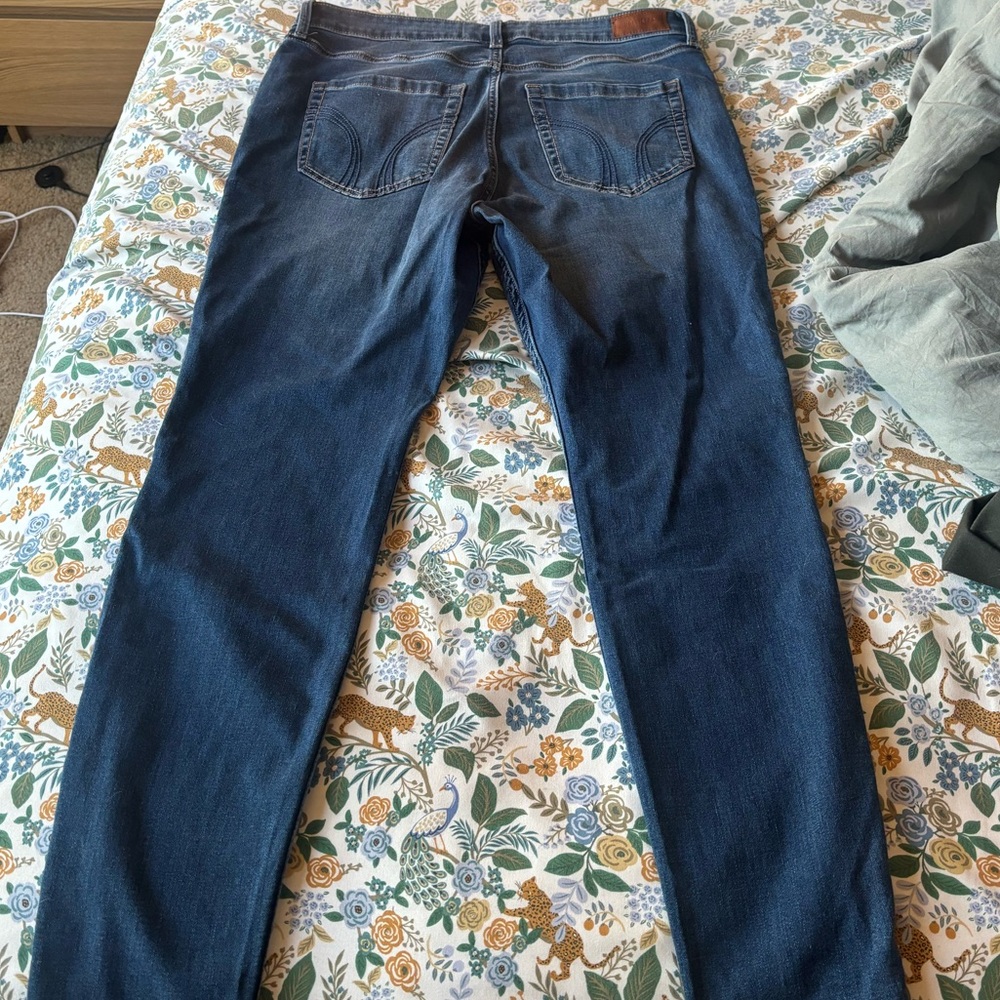 Hollister Super Skinny High- Rise Dark Wash Jeans